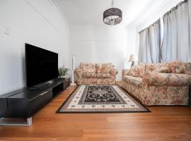 Classic decor, freshly painted 3 by 2 quiet home, self catering accommodation in Corio