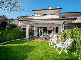 Casa Prais With Pool - Happy Rentals, puhkemajutus Padenghe sul Gardas