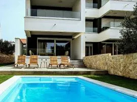 Imperial Apartment with Private Pool