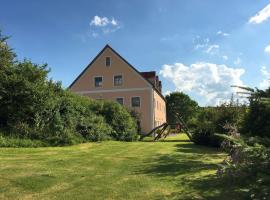 Spacious Apartment with Sauna in Schonsee, hotel in Dietersdorf