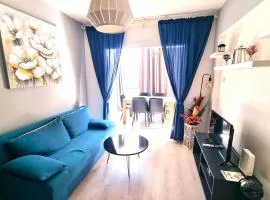2Br Apt Coastal Comfort with Internet Access