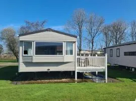 8 Berth Luxury Caravan Butlins Holiday Village Skegness