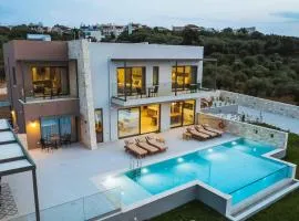Star Luxury Villa I Heated pool, gym & playground