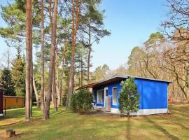Fh Blau, villa in Warenthin