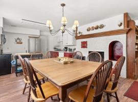 Federal on Exeter Circa 1805 Sleeps 8, pet-friendly hotel in Exeter