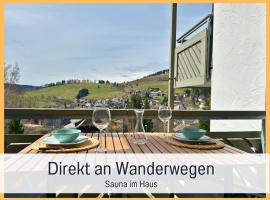 SchwarzWaldnACHT individuell und gemütlich Blick auf die Berge Sauna im Haus, Tiefgarage Spielzimmer, hotel in Todtnauberg