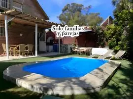 Chalet con piscina privada para familia y pareja