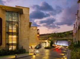 貝魯特薩默蘭凱賓斯基度假酒店，貝魯特黎巴嫩高爾夫俱樂部附近的飯店