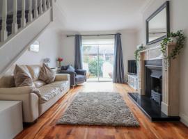 GuestReady - Coastal Charm near Sandymount Beach, hotel v destinaci Dublin