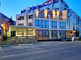 Wellotel Chornomorsk, Hotel in Tschornomorsk