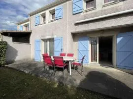 Appartement Vallon-Pont-d'Arc, 3 pièces, 6 personnes - FR-1-382-54