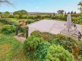 Gorgeous Home In Lussan With Wifi, ξενοδοχείο σε Lussan
