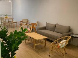Lemon Olive Stylish Townhouse, hotel in Kota Bharu