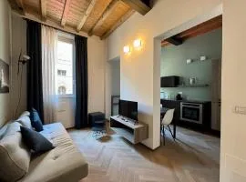 Saragozza Suite 2 Intero appartamento in centro storico WIFI e parcheggio gratuito