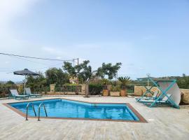 Agnanti Marina villa with private pool, hotel with parking in Skouloúfia