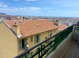 Bright 50 m apartment with balcony