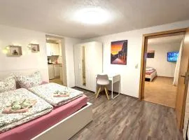 B3 - Urlaubsmagie Kleine Wohnung für 4P direkt am Wanderweg mit eigener Terrasse