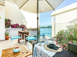 Evita's ikia seaside luxury house: Mesongi şehrinde bir otel