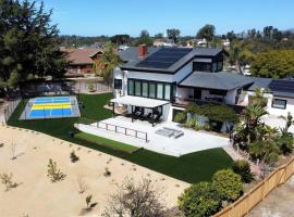 Gateway to SLO County with Pickleball & Game Room, hotell i Nipomo