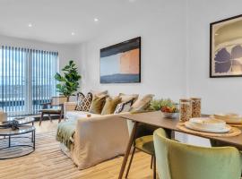 homely- North London Penthouse Apartment Finchley, chỗ nghỉ tự nấu nướng ở Finchley