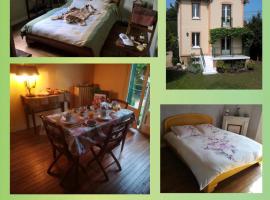 la villa des chats, hotel near The forest of Saint-Germain-en-Laye, Andrésy
