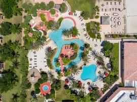 5 STARS WATER PARK RESORT WITH 4BD +12 GUESTS UNIT 2713, hotelli Orlandossa