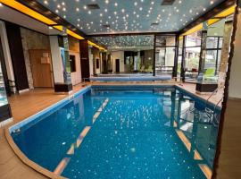 Luxury Studio in Alpinе Lodge with SPA: Bansko'da bir otel