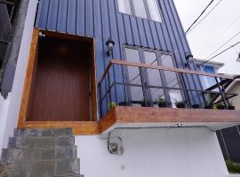 RUMAH BIRU, cottage di Bandung