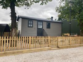 Owls Retreat, Meadowview House, camping en Stoke-on-Trent