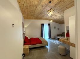 Qyteza Guest House & Camping, hotel in Shkodër