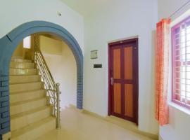Viesnīca OYO Flagship Aiswarya Residency pilsētā Vajanāda