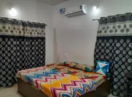 2 BHK Villa for Class & Mass of 8-10 people