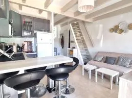 Chez Laura et Benjamin ! Maison à la plage climatisée