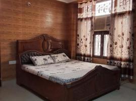 Cozy Retreat, appartement in Haridwār
