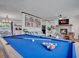Pool Table - Game Room - Spacious Home in Poconos, apartment in Pocono Summit