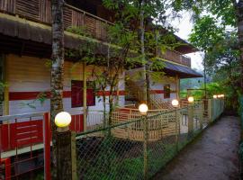 Chalona Hill View, glamping site in Munnar