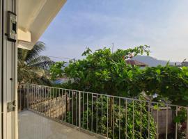 Remarkable 3-Bed House in Freetown, holiday home in Freetown