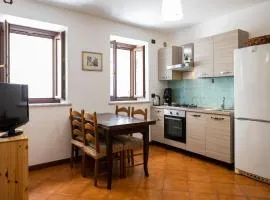 Hola House Capo Market