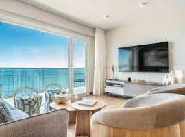 Seaview coastal apartment in Benalmadena by REMS