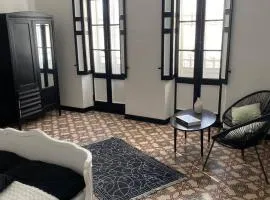 Maison de village avec sa charmante grand chambre avec balcon