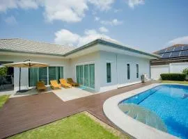 AquaVista Villa