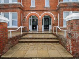 1 The Charleston, pet-friendly hotel in Seaford