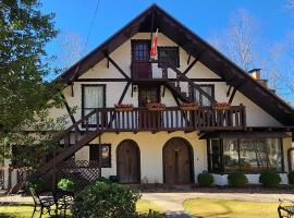 Lily Creek Lodge, lodge kohteessa Dahlonega