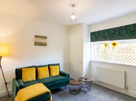Pass the Keys Fabulous location stylish home, hotel in Spennymoor