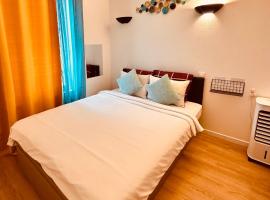 Ryan Homes Studio - in Aparthotel, La Défense, self-catering accommodation in Courbevoie