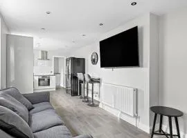 Brand New 5 Bedroom House