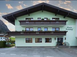 Pension Eschenhof, bed and breakfast en Kaprun