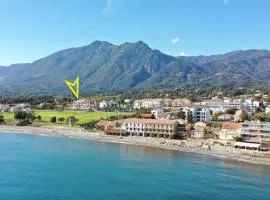 CORSE SUPERBE APPARTEMENT AVEC GRANDE TERRASSE VUE MER