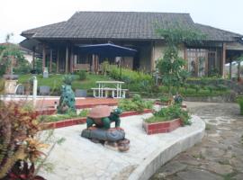 Villa Kahayang, cabaña o casa de campo en Cinengangirang