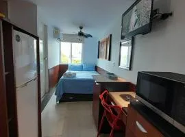 R.1112 Estudio ejecutivo, privado con cocina y baño.